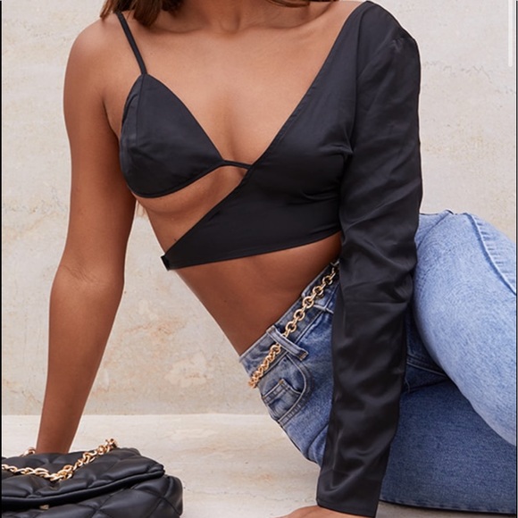 Pretty Little Thing Black Crop Shirt - Picture 1 of 5